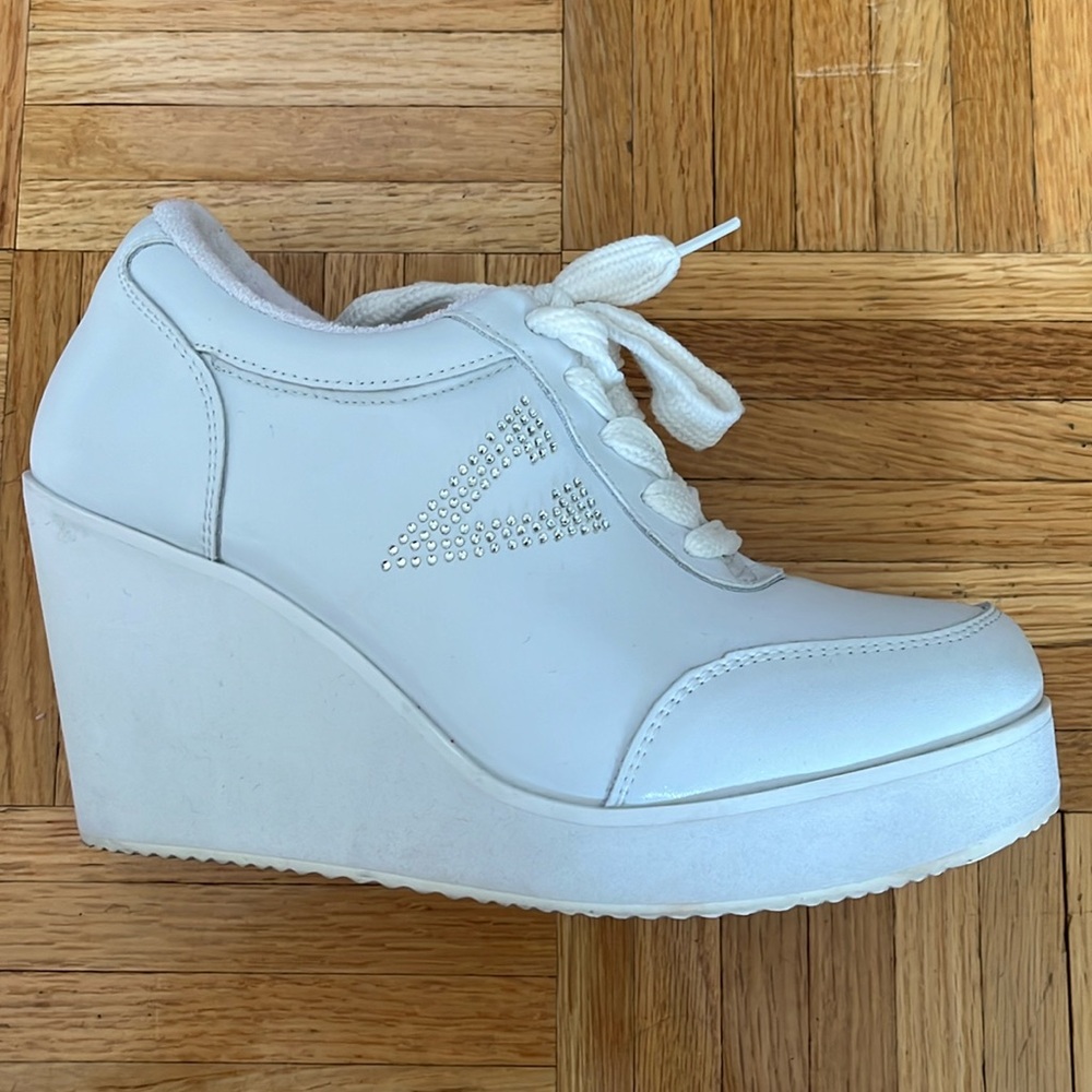 Volatile white wedge platform sneaker in size 7.5